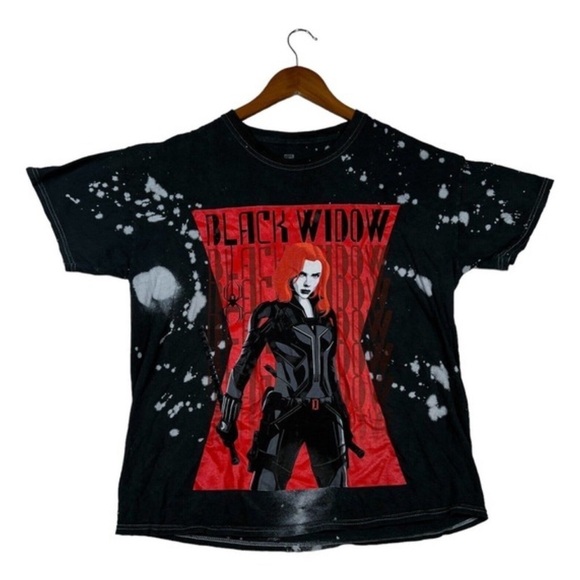 Marvel Black Widow graphic short sleeve t-shirt with bleach splatter look size L - Picture 1 of 4